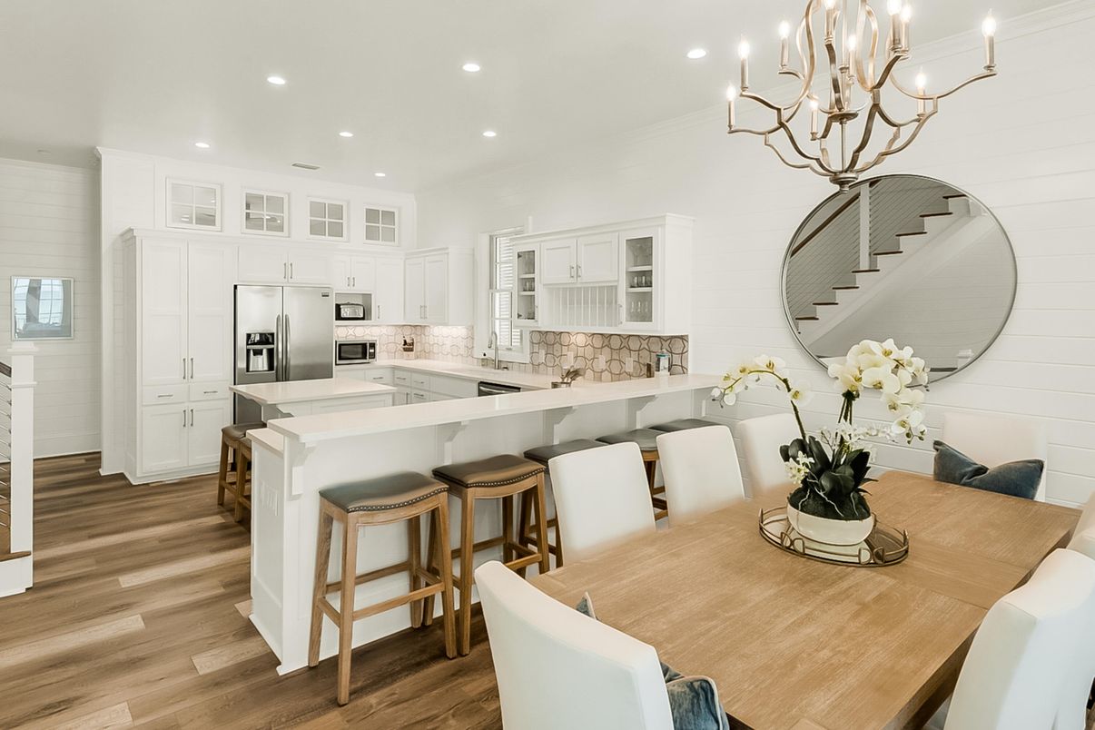 Chandelier, Dining room, Interior, Kitchen, Recessed Lighting, Stainless Steel Appliances, Wood Texture Flooring