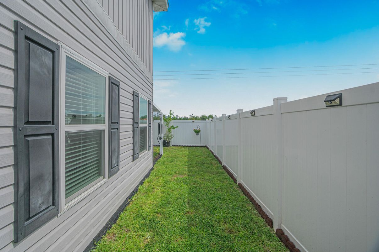 Backyard, Exterior