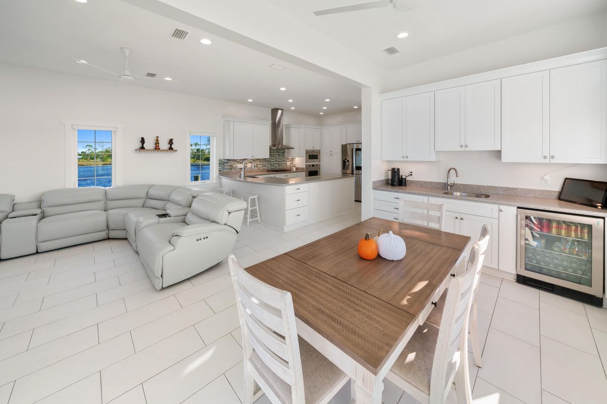 Dining room, Interior, Kitchen, Living room, Recessed Lighting