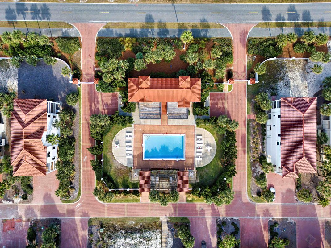 Exterior, Drone