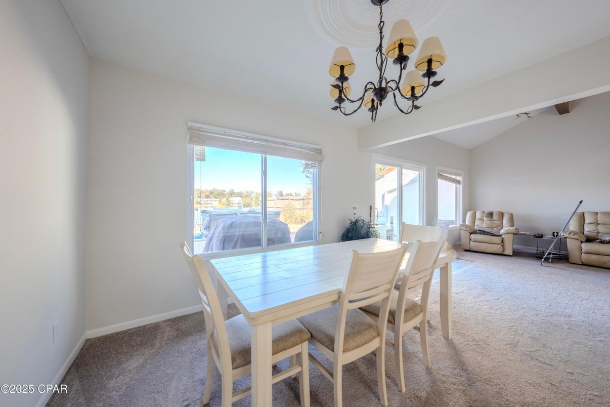 Chandelier, Dining room, Interior