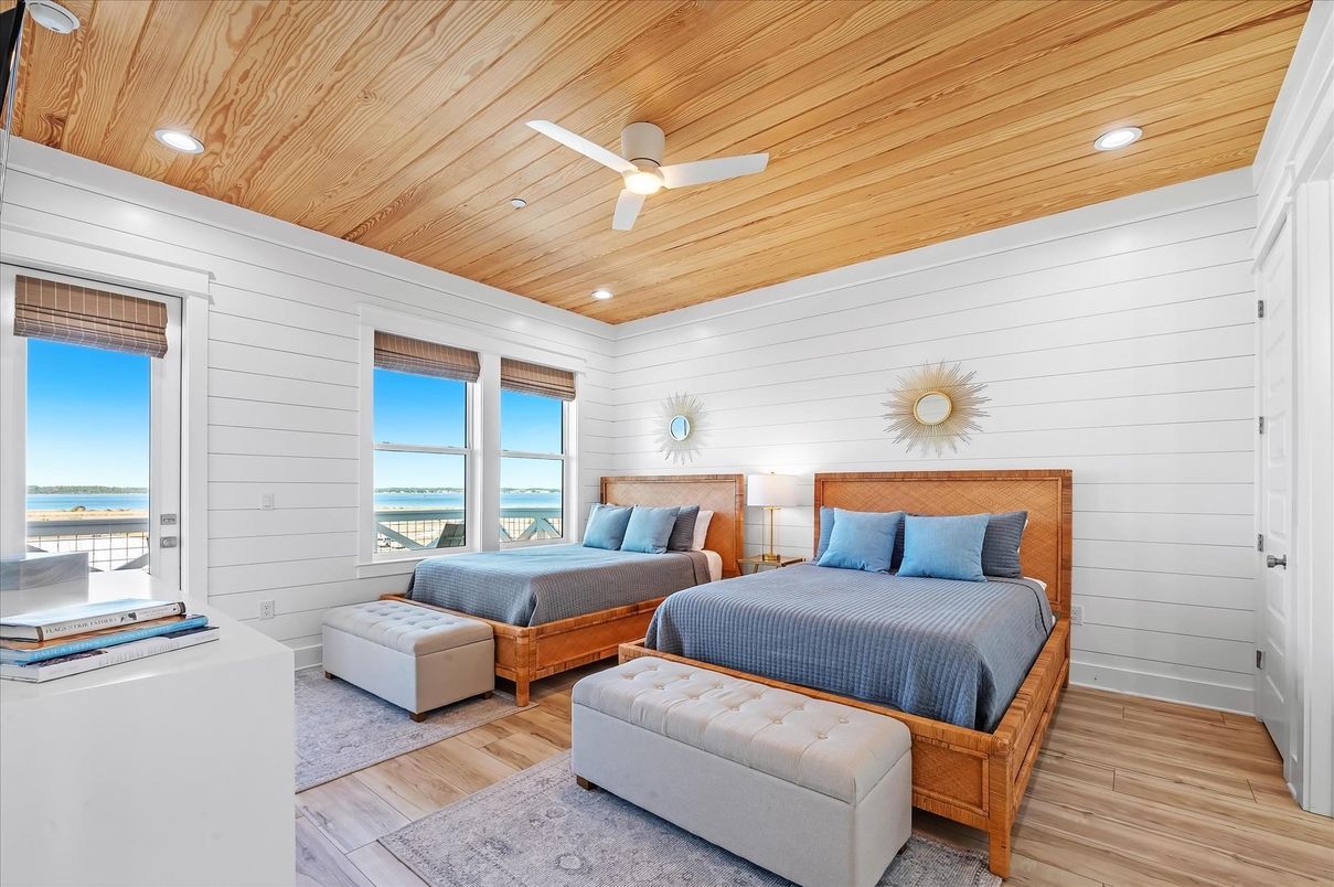 Bedroom, Interior, Recessed Lighting, Water, Wooden Ceilings, Wood Texture Flooring