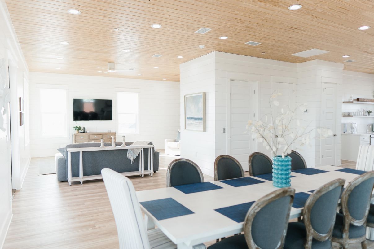 Dining room, Interior, Recessed Lighting, Wooden Ceilings, Wood Texture Flooring