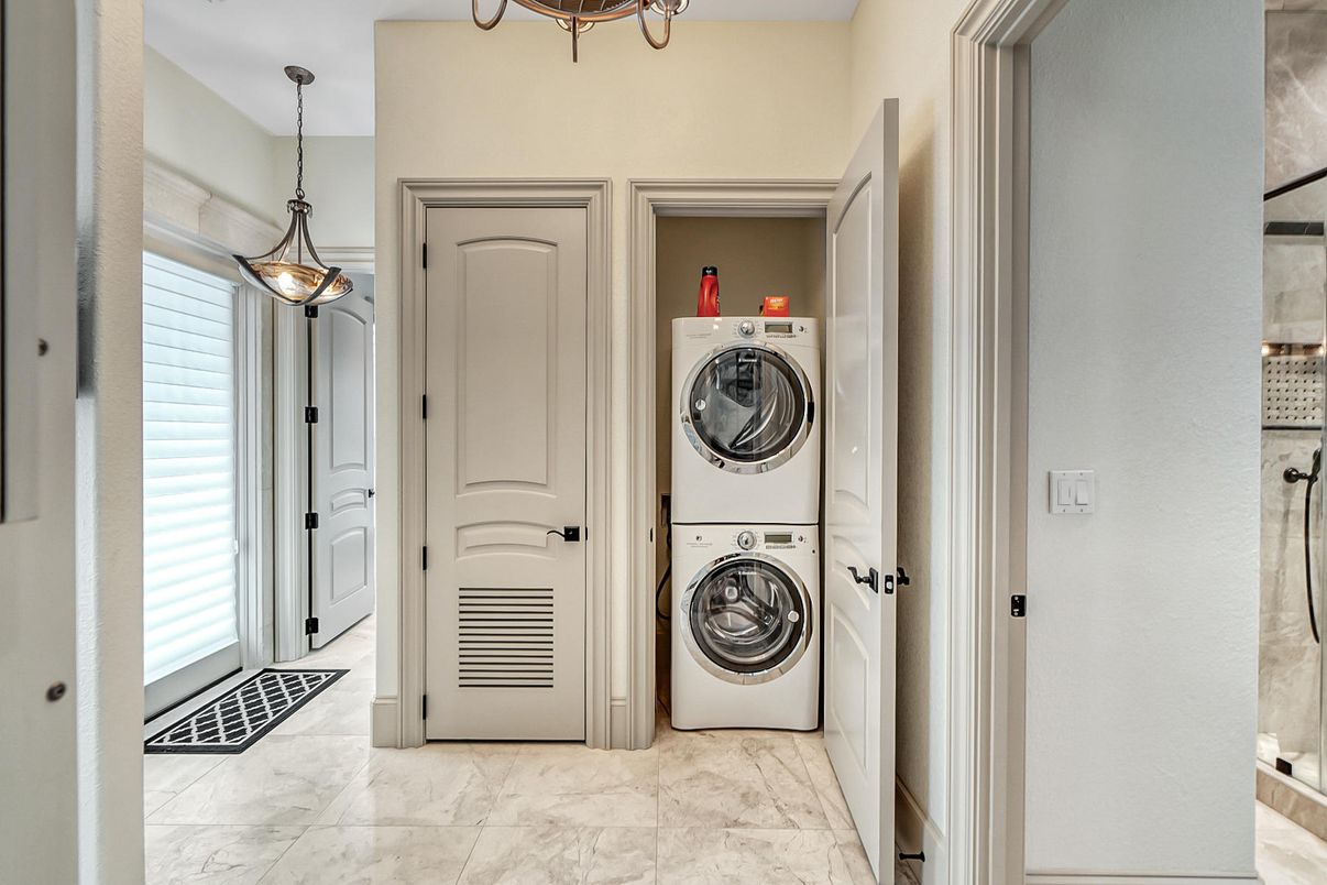 Interior, Marble, Pendant Lights, Utility Closets, Washer