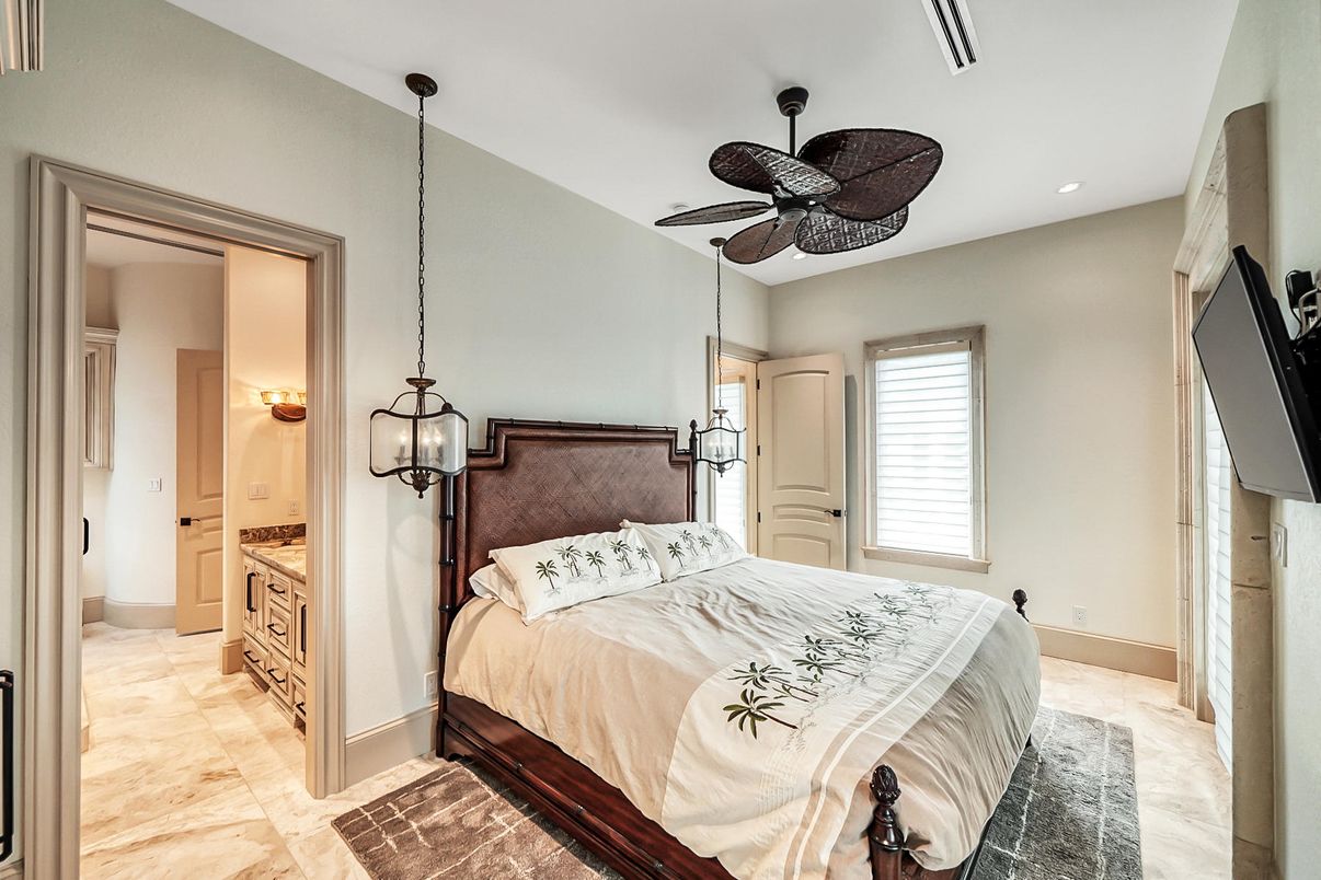 Bedroom, Interior, Pendant Lights, Recessed Lighting
