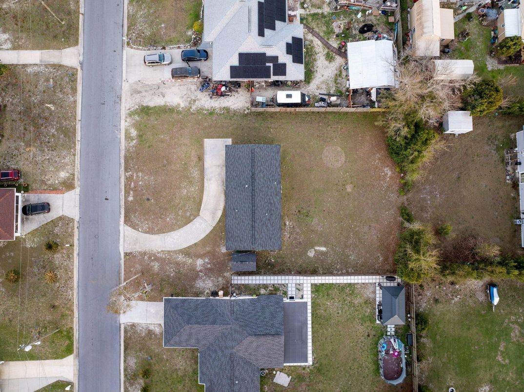 Exterior, Drone
