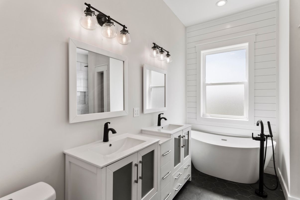 Bathroom, Dual Sink Vanities, Free Standing Baths, Interior, Recessed Lighting