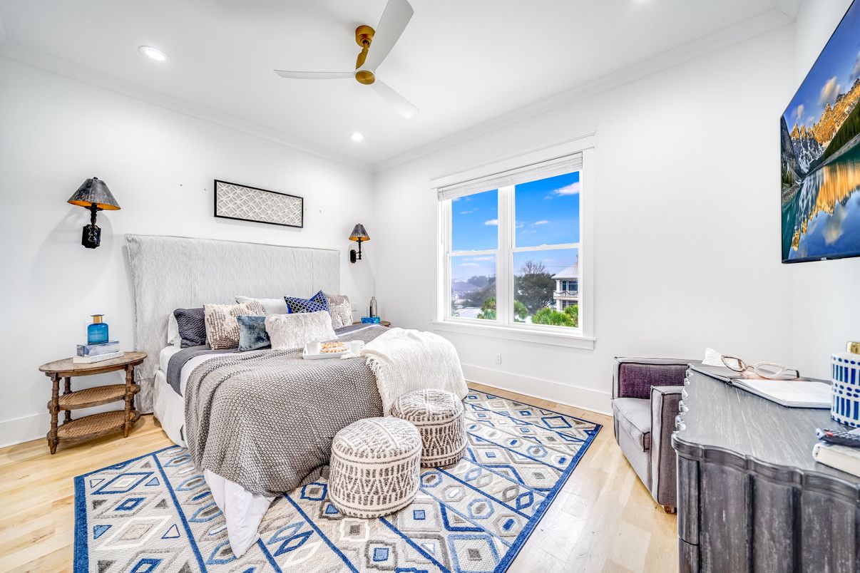 Bedroom, Interior, Recessed Lighting, Wood Texture Flooring
