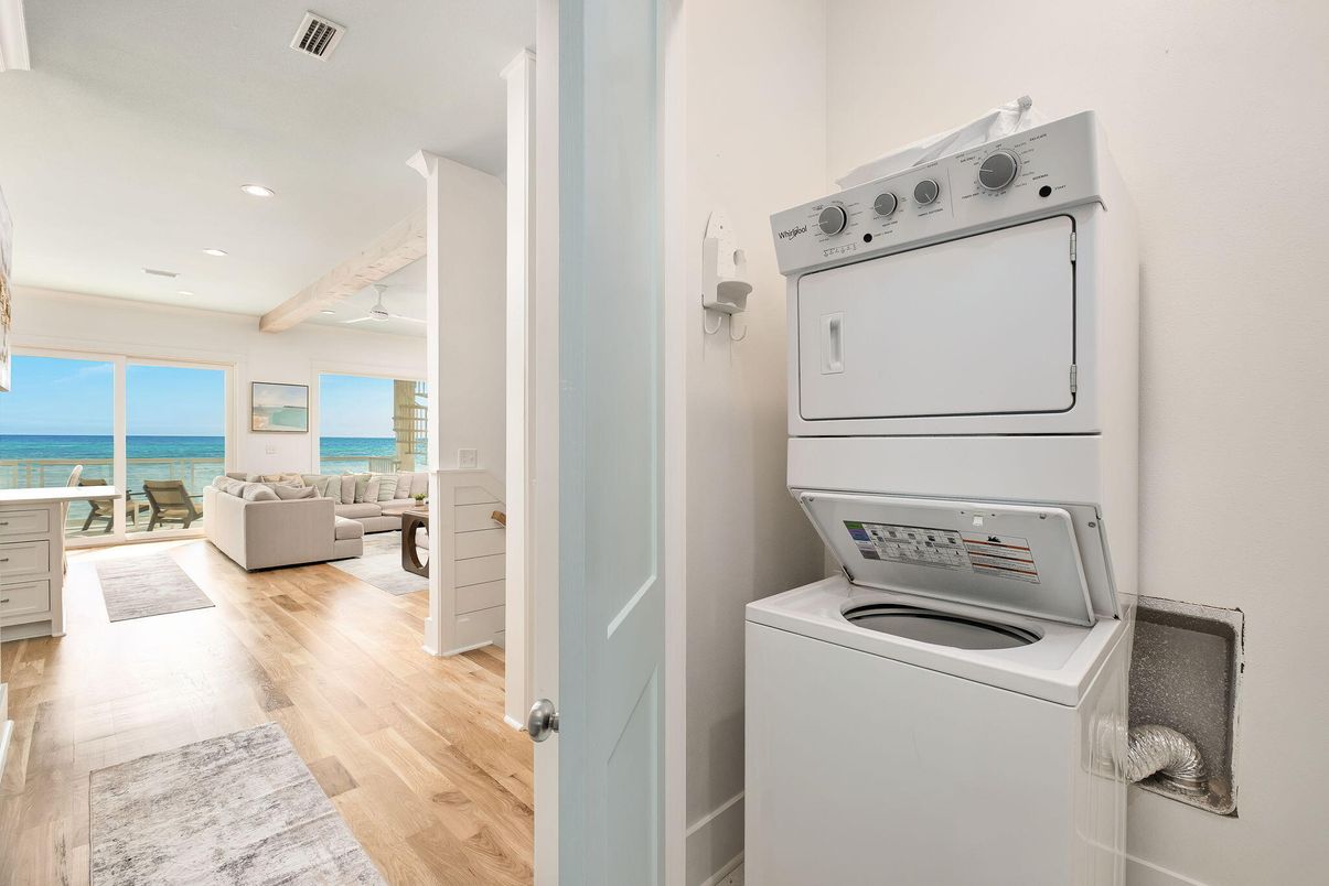 Interior, Living room, Recessed Lighting, Utility Closets, Washer, Water, Wood Texture Flooring