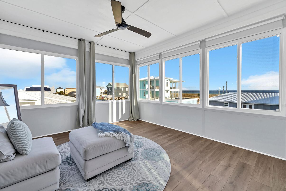 Interior, Sun Room, Water, Wood Texture Flooring