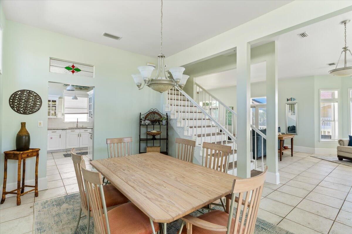 Chandelier, Dining room, Interior, Pendant Lights