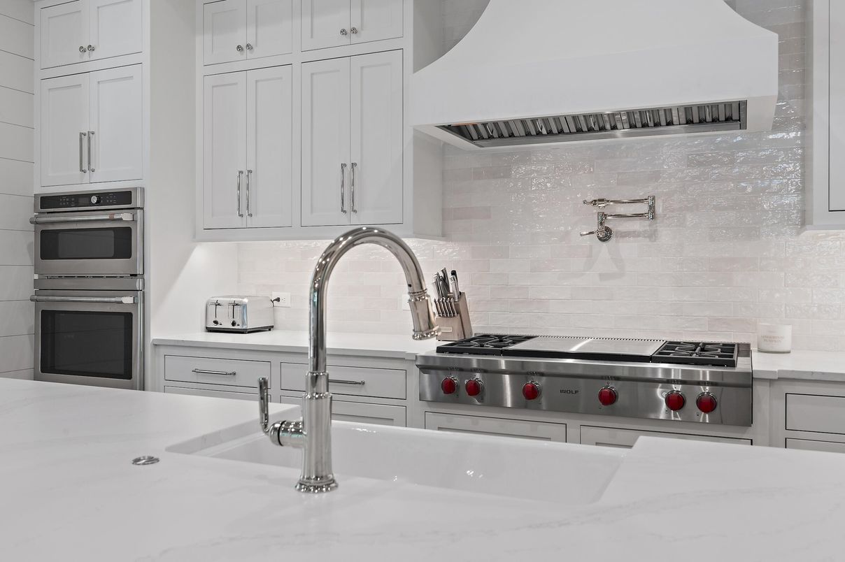 Interior, Kitchen, Stainless Steel Appliances
