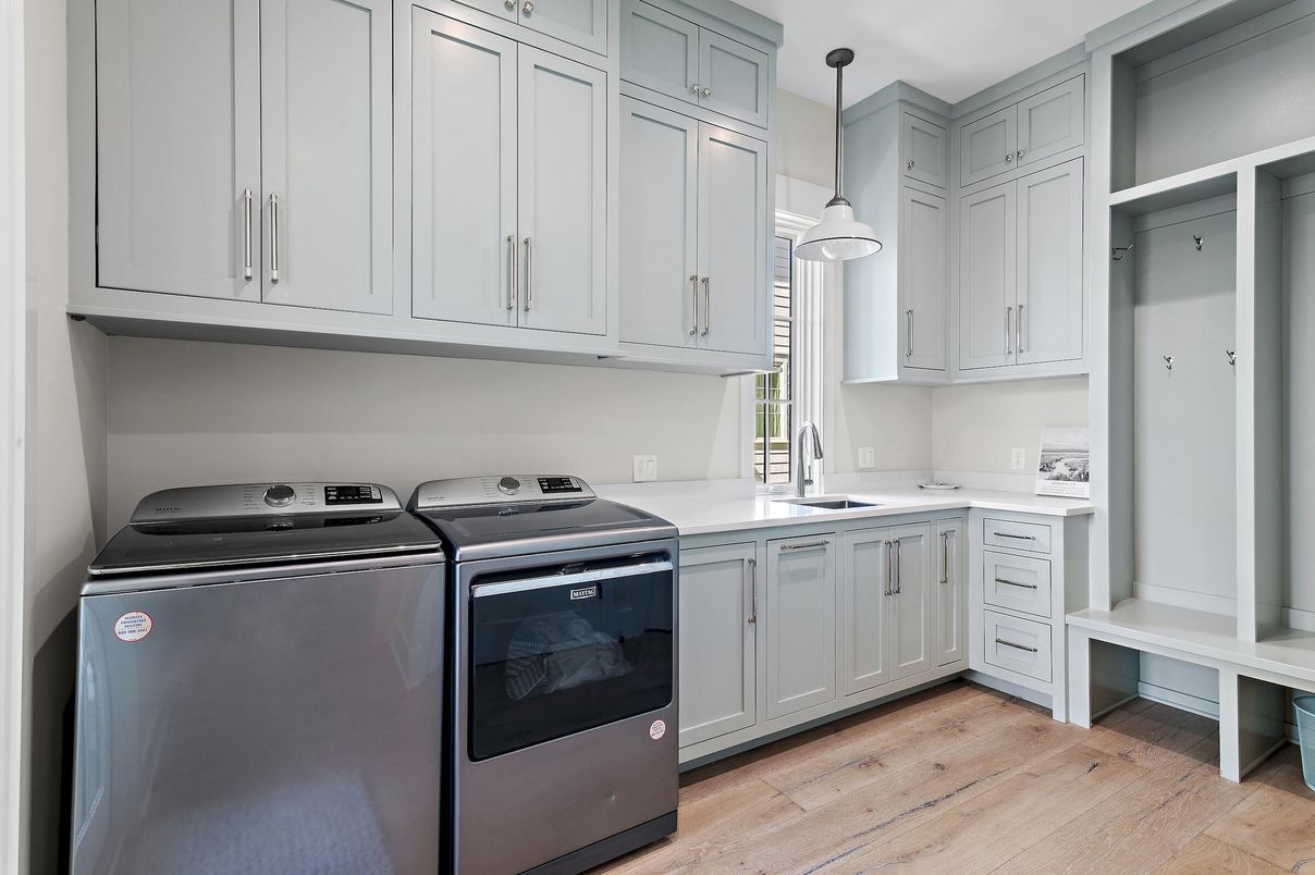 Interior, Kitchen, Pendant Lights, Washer, Wood Texture Flooring