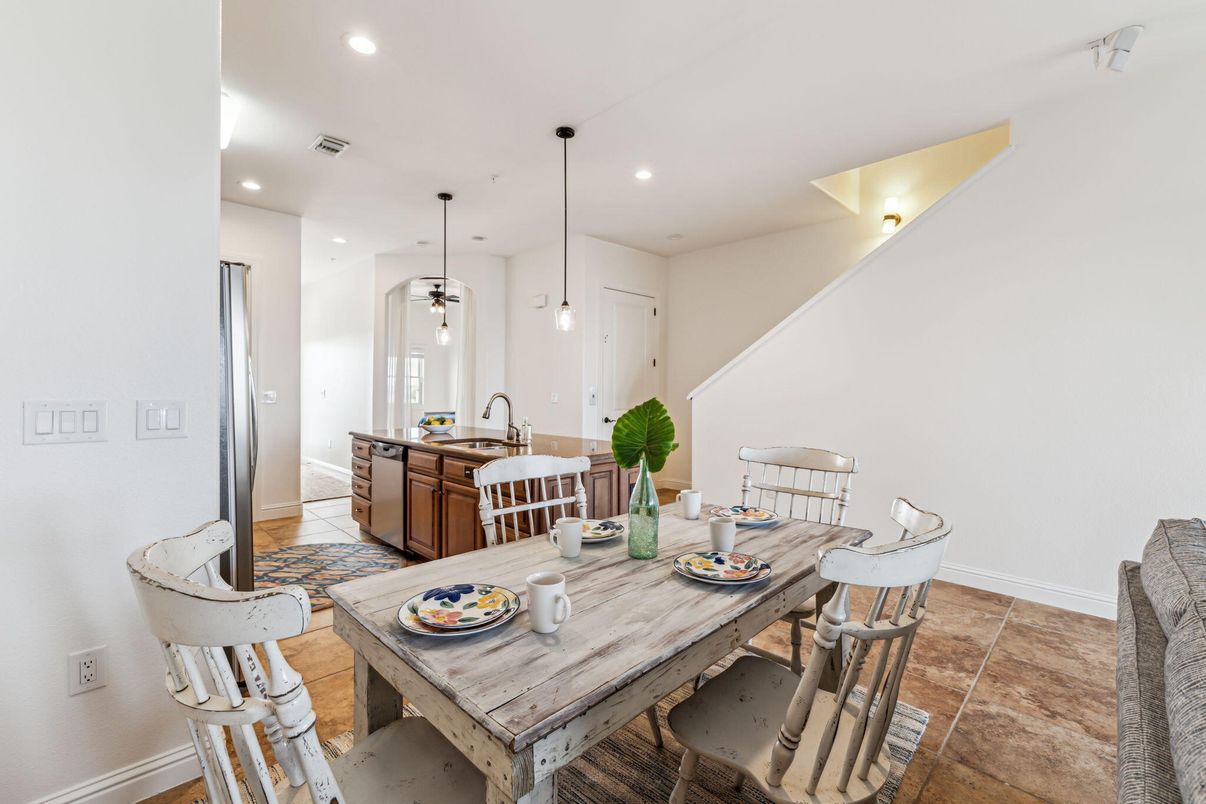 Dining room, Interior, Kitchen, Pendant Lights, Recessed Lighting