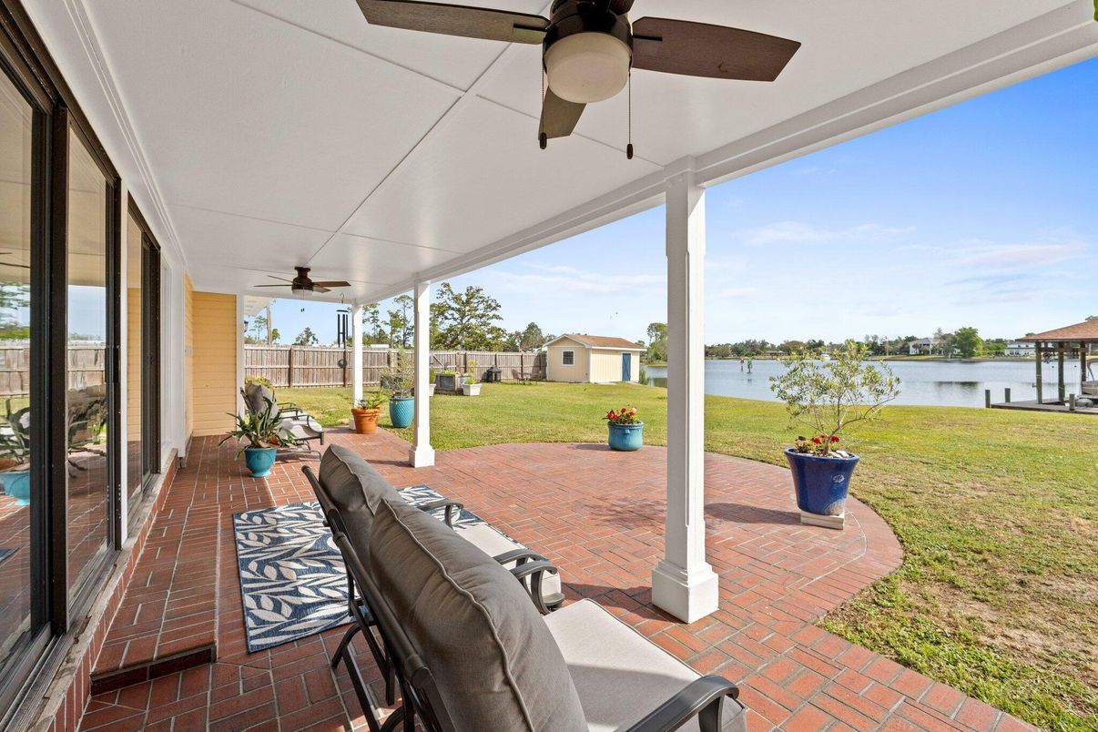 Backyard, Exterior, Water