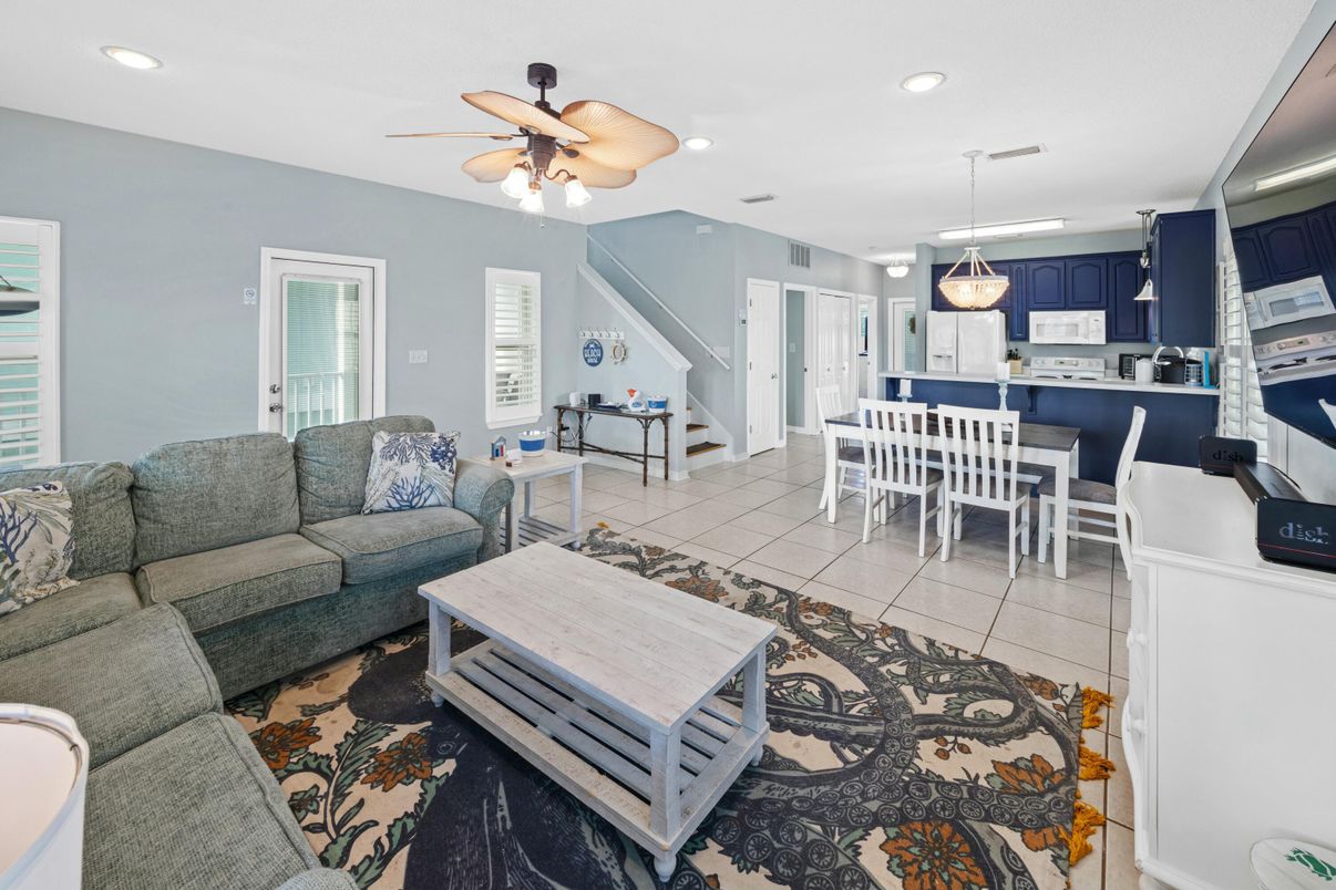 Dining room, Interior, Kitchen, Living room, Pendant Lights, Recessed Lighting