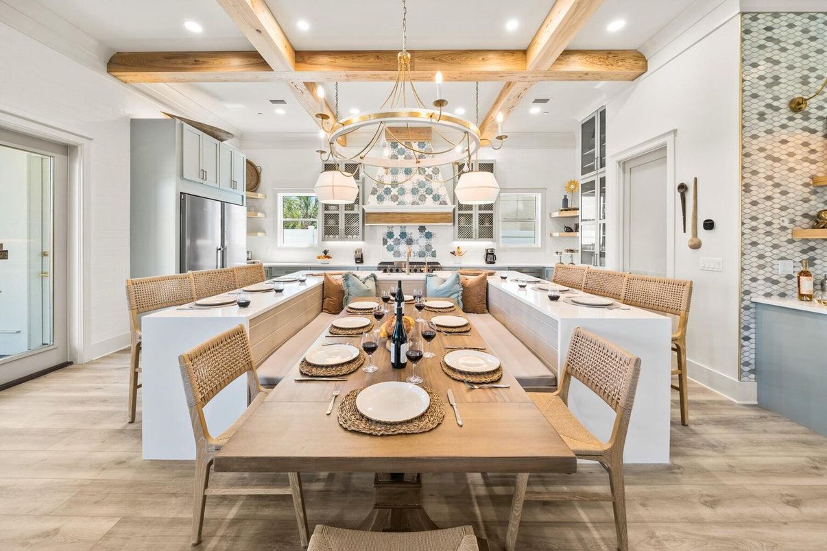 Chandelier, Dining room, Interior, Kitchen, Pendant Lights, Recessed Lighting, Wooden Beams, Wood Texture Flooring