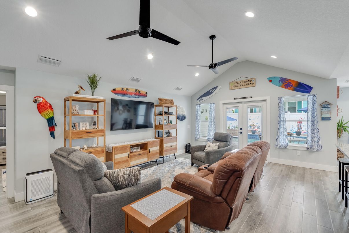 Interior, Living room, Recessed Lighting, Wood Texture Flooring