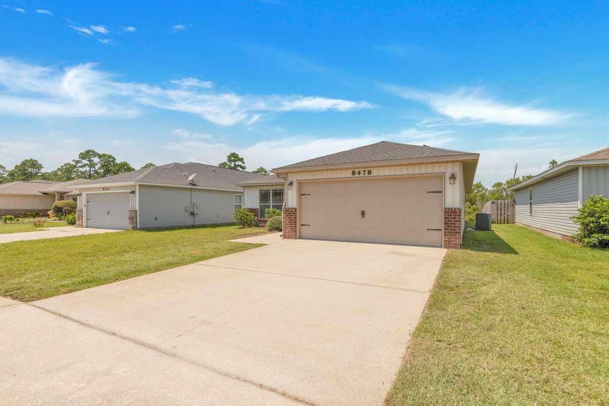 Backyard, Detached Garage, Exterior
