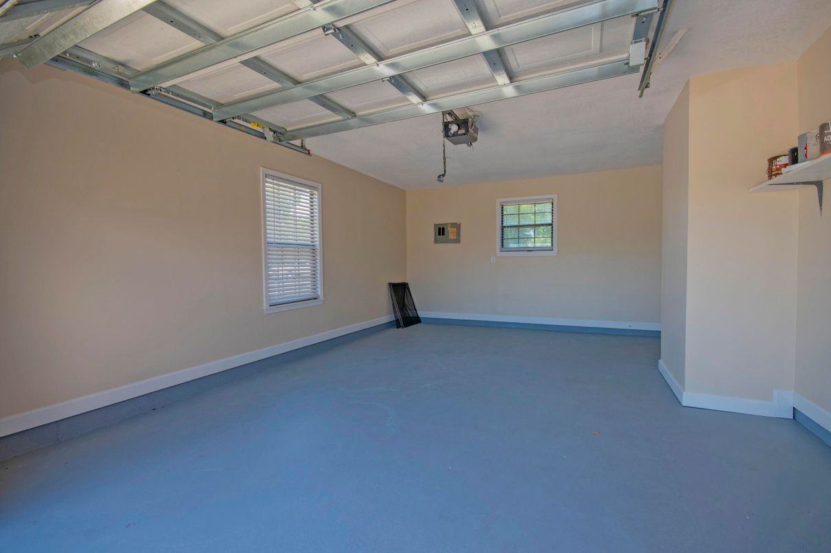 Garage, Interior