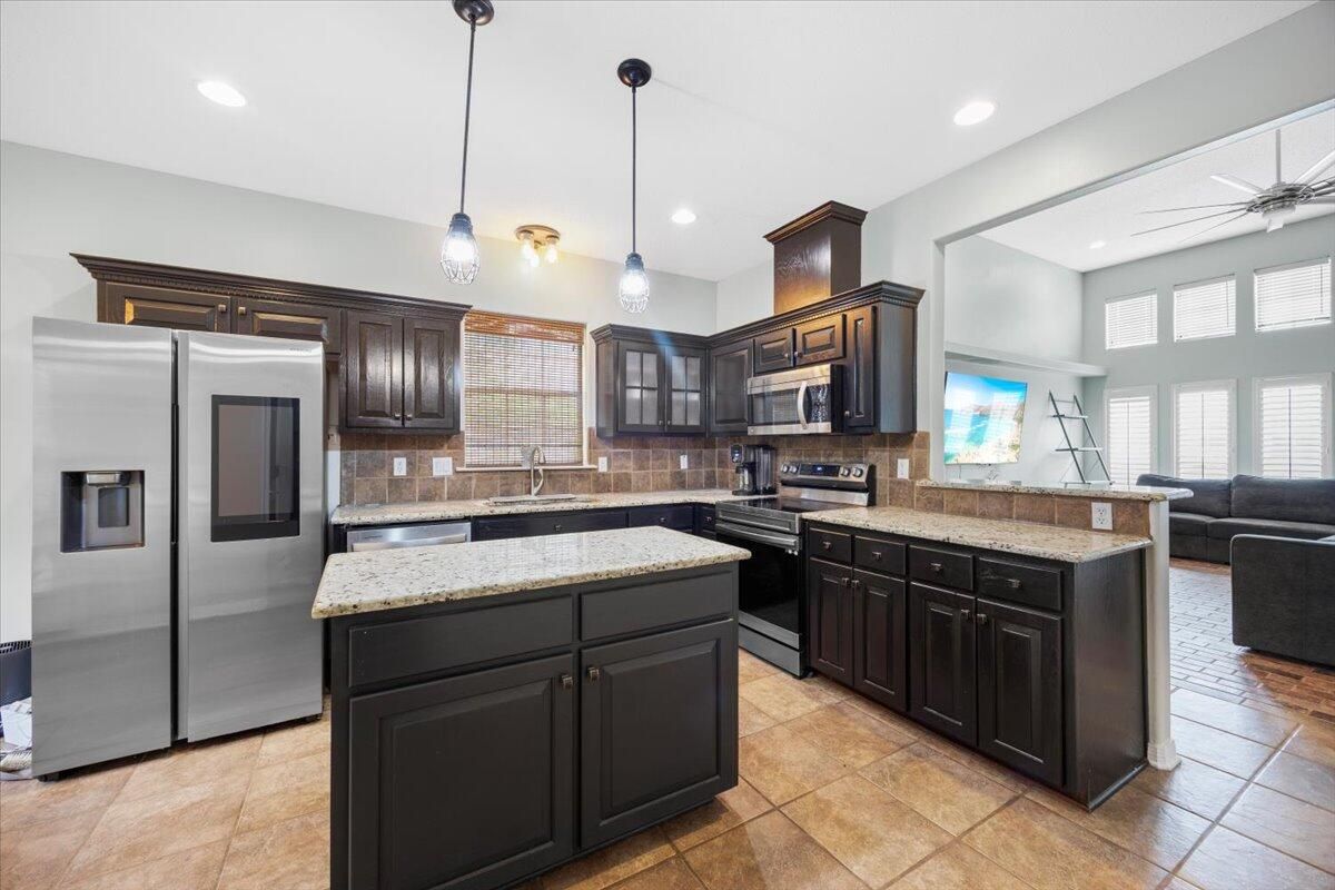 Interior, Kitchen, Living room, Pendant Lights, Recessed Lighting