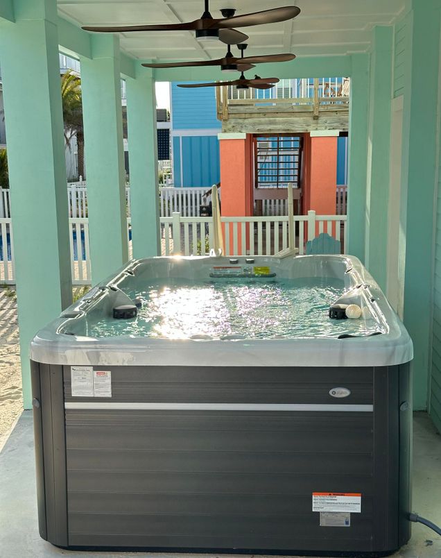 Exterior, Hot Tub