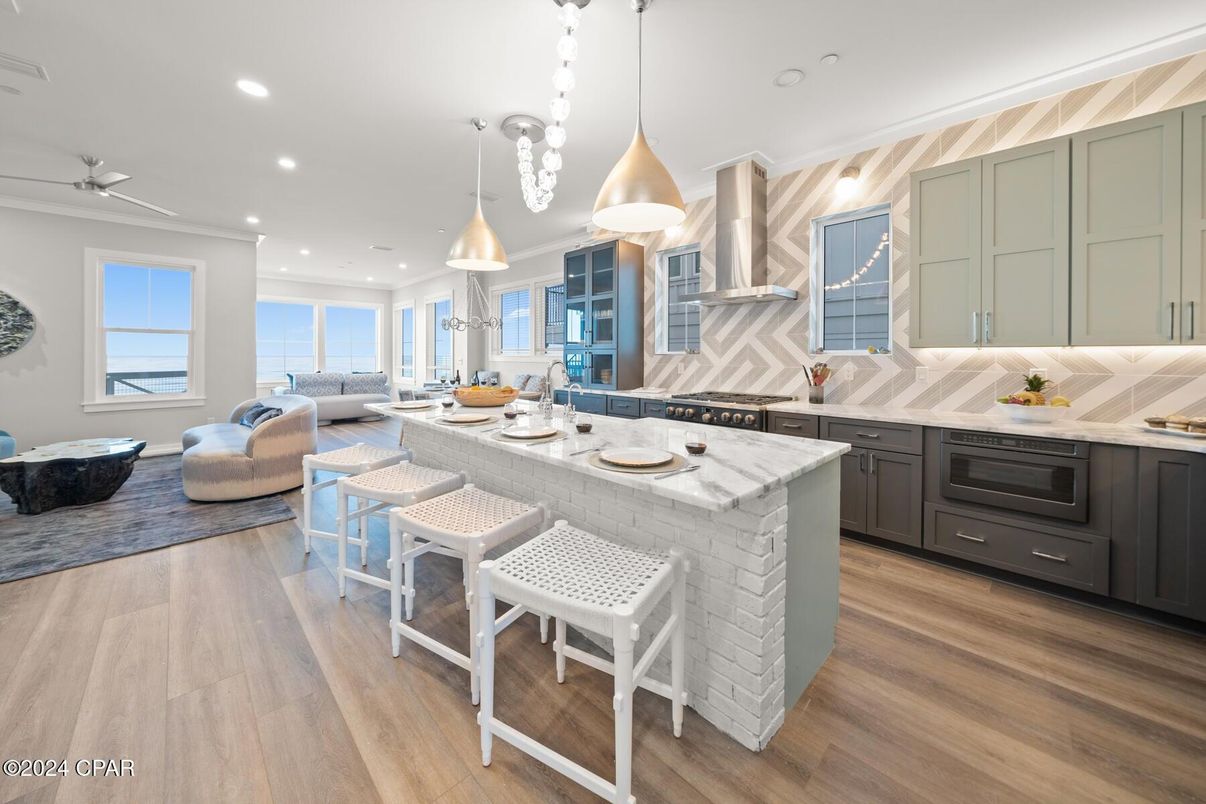 Interior, Kitchen, Living room, Pendant Lights, Recessed Lighting, Wood Texture Flooring