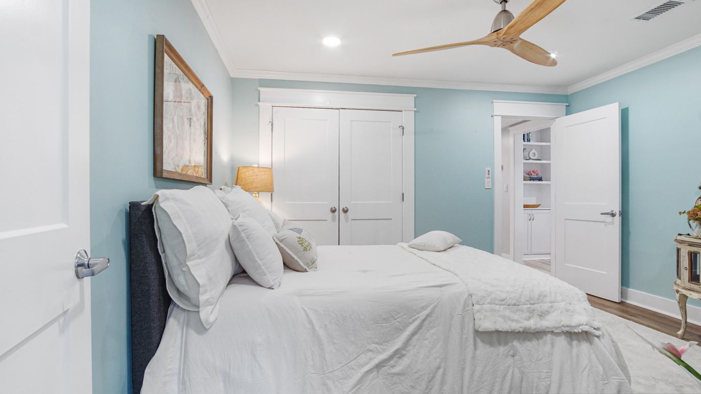Bedroom, Interior, Recessed Lighting, Wood Texture Flooring