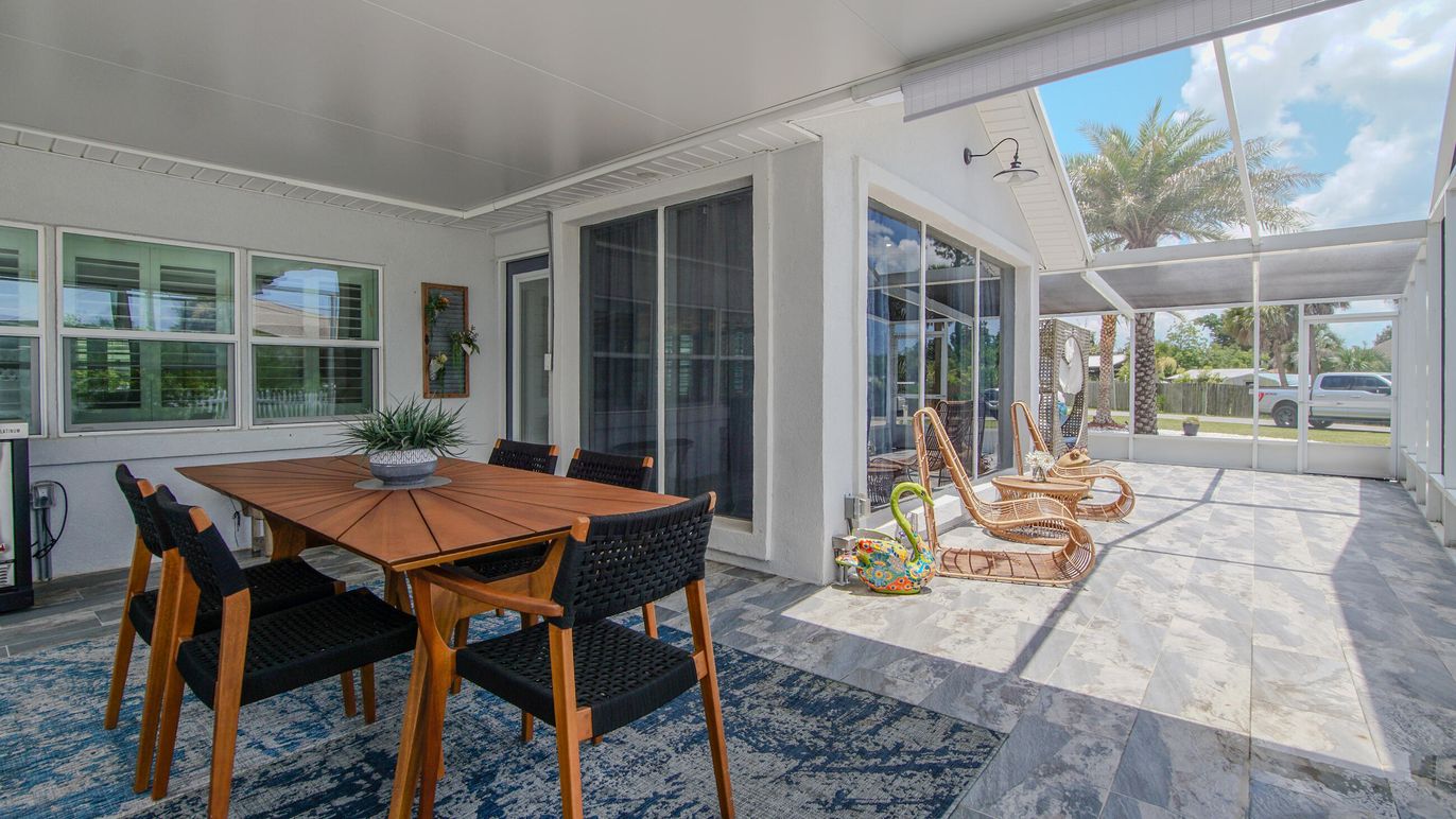 Dining room, Interior, Sun Room