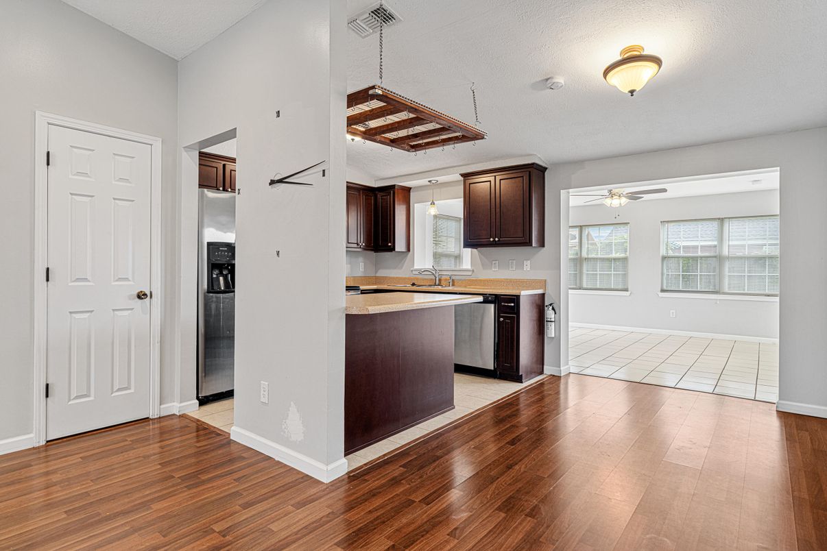 Interior, Kitchen, Pendant Lights, Wood Texture Flooring