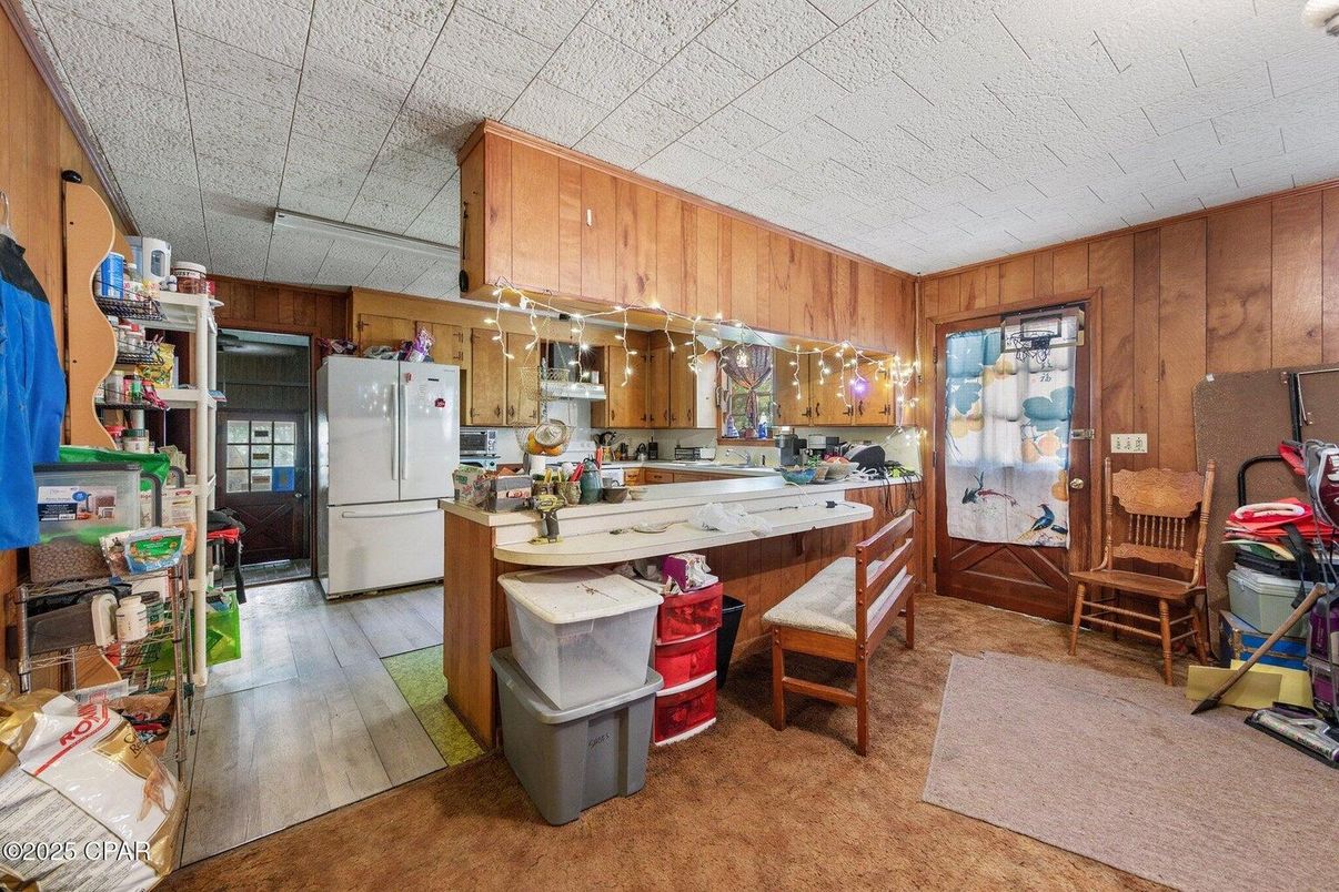 Interior, Kitchen, Washer, Wooden Walls