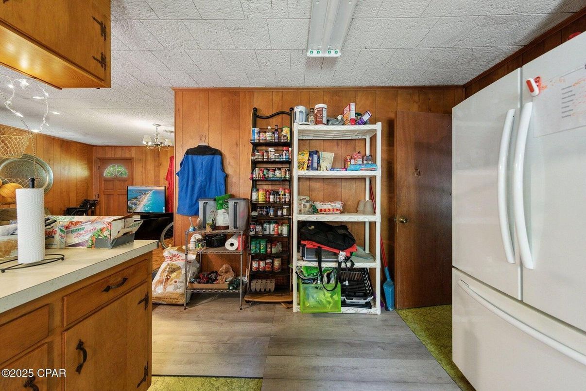 Interior, Kitchen, Wood Texture Flooring, Wooden Walls