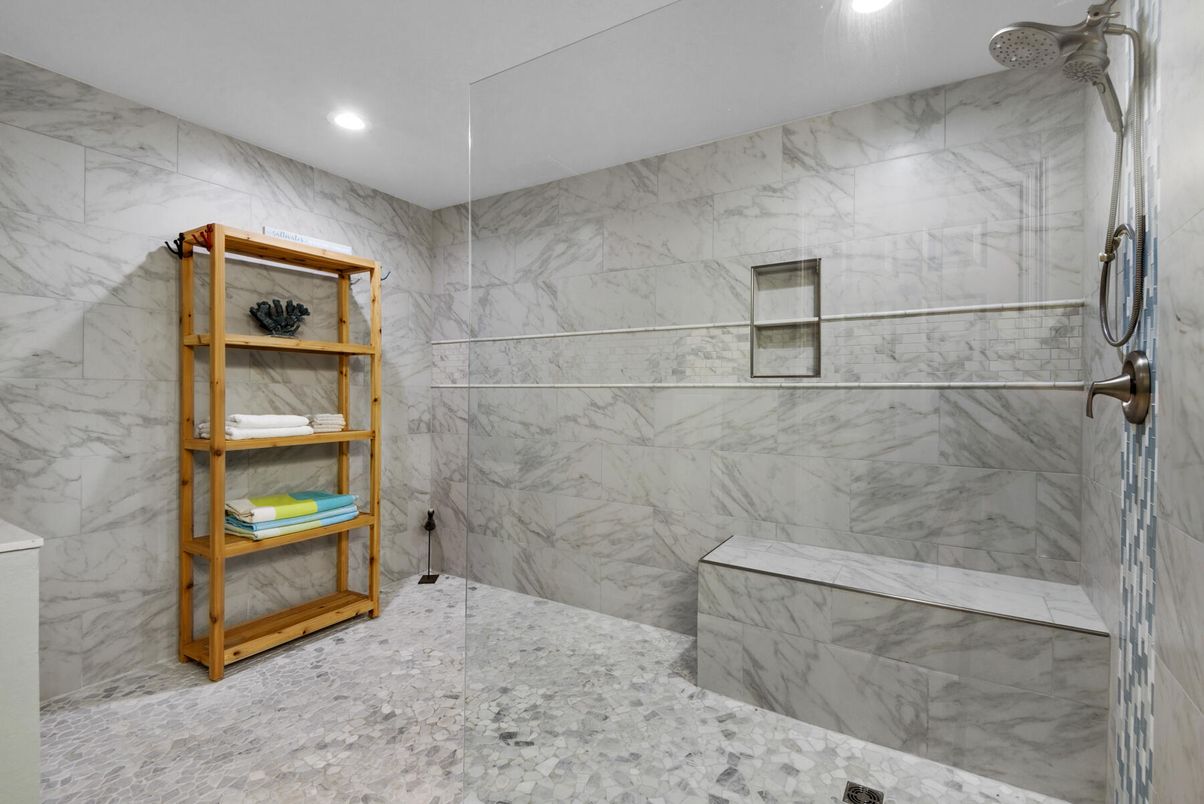 Bathroom, Interior, Marble Walls, Recessed Lighting
