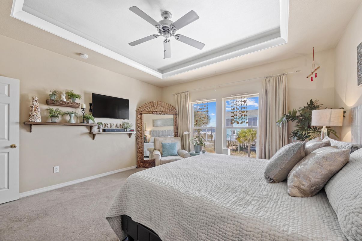 Bedroom, Interior, Water