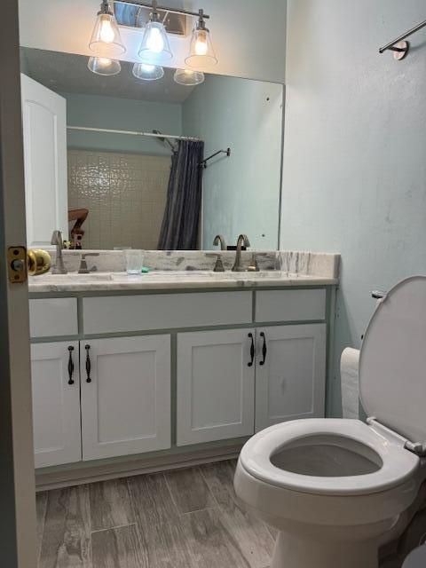 Bathroom, Dual Sink Vanities, Interior, Wood Texture Flooring