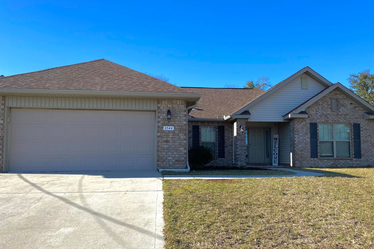 Attached, Exterior, Facade, Brick Facade, Brick Traditional