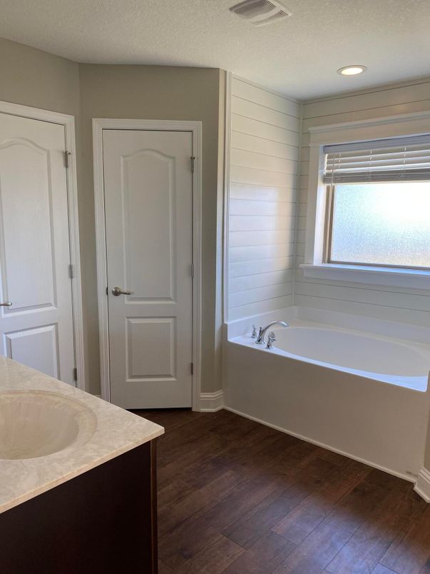 Bathroom, Interior, Recessed Lighting, Wood Texture Flooring