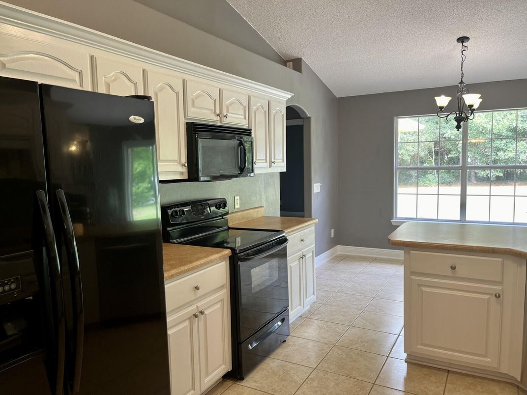 Chandelier, Interior, Kitchen