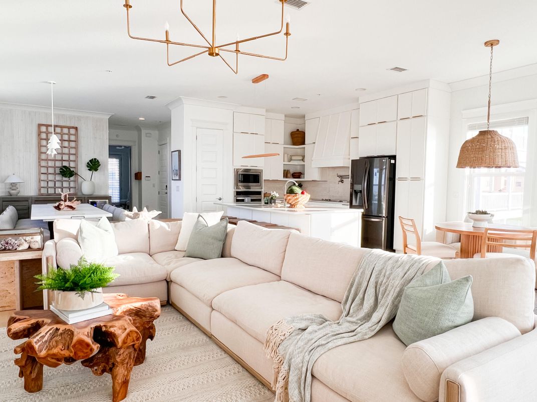 Interior, Kitchen, Living room, Pendant Lights, Recessed Lighting, Stainless Steel Appliances