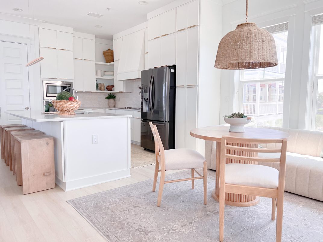 Dining room, Interior, Kitchen, Pendant Lights, Recessed Lighting, Wood Texture Flooring