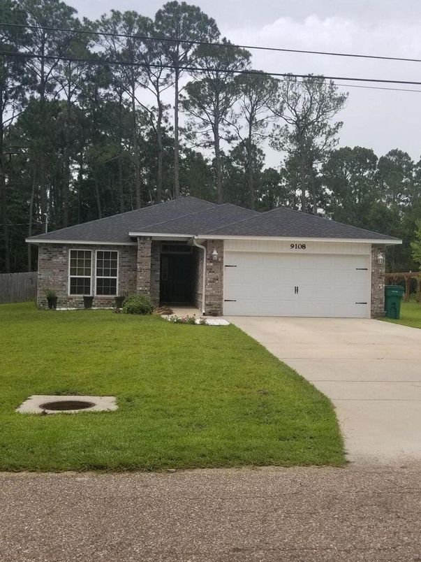 Attached, Exterior, Facade, Brick Facade, Ranch