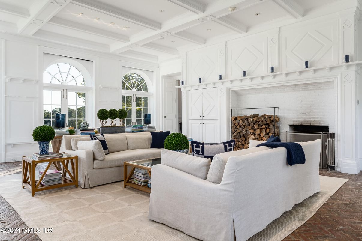 Fireplace, Interior, Living room, Recessed Lighting