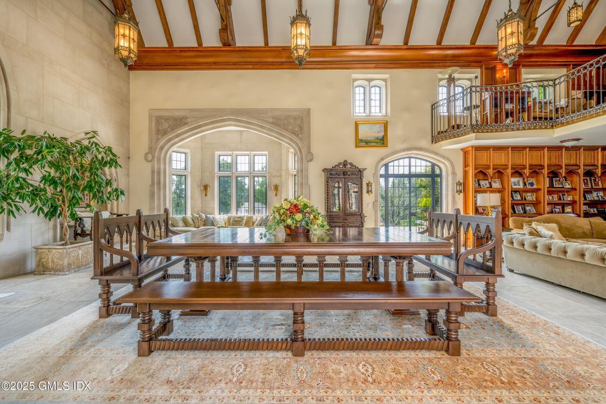 Dining room, Interior, Pendant Lights, Wooden Beams