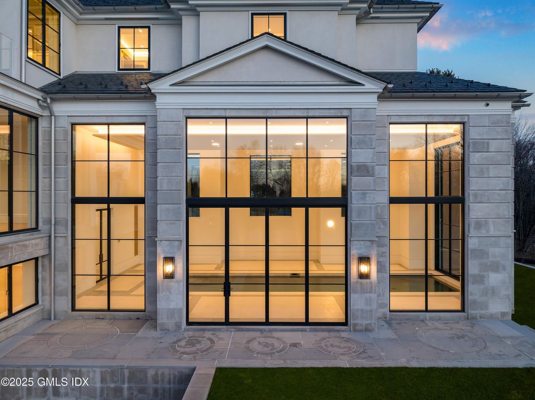 Exterior, Facade, None
