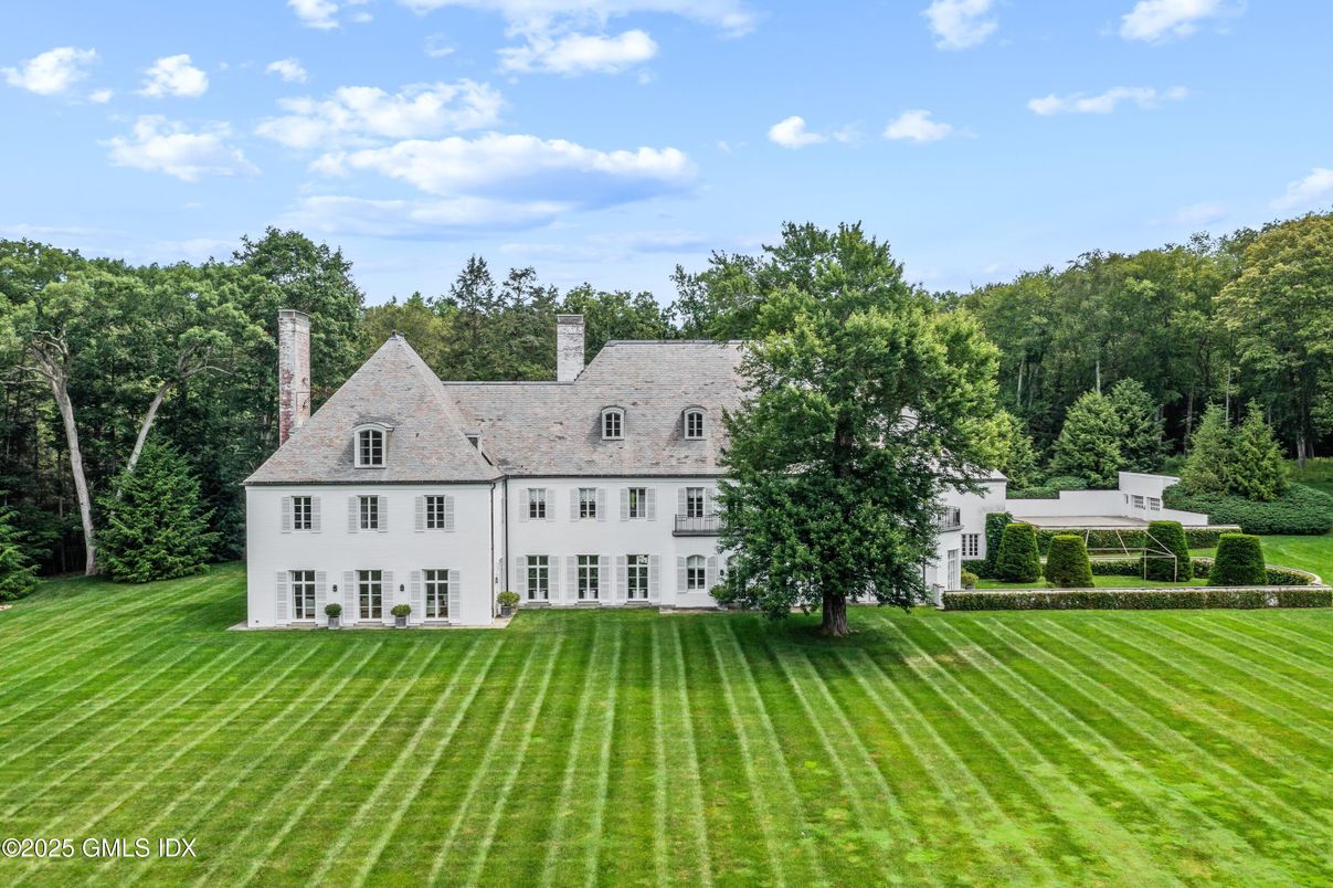 Backyard, Exterior, Facade, French Provincial