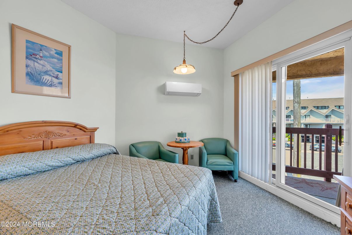 Bedroom, Interior, Pendant Lights