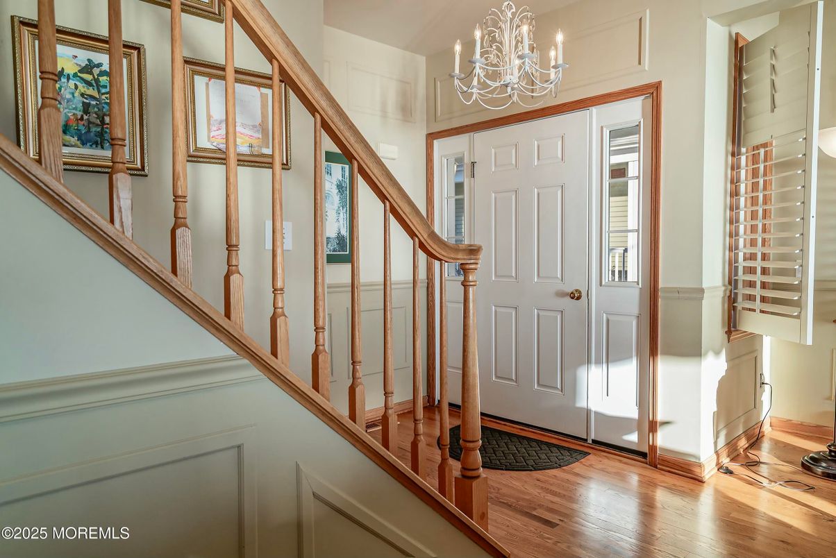 Chandelier, Interior, Wood Texture Flooring