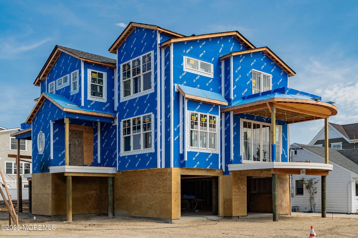 Backyard, Exterior, Facade, Rowhouse