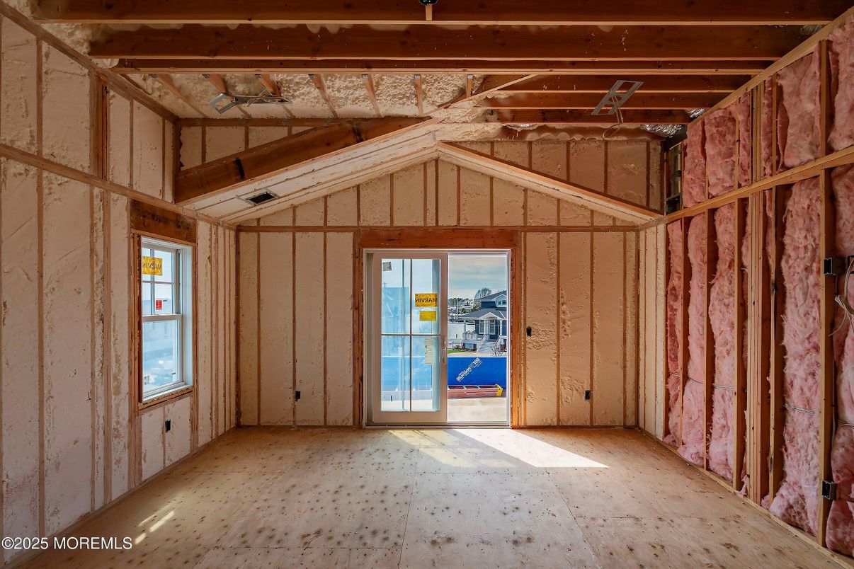 Empty room, Interior, Wooden Beams, Wooden Ceilings, Wooden Walls