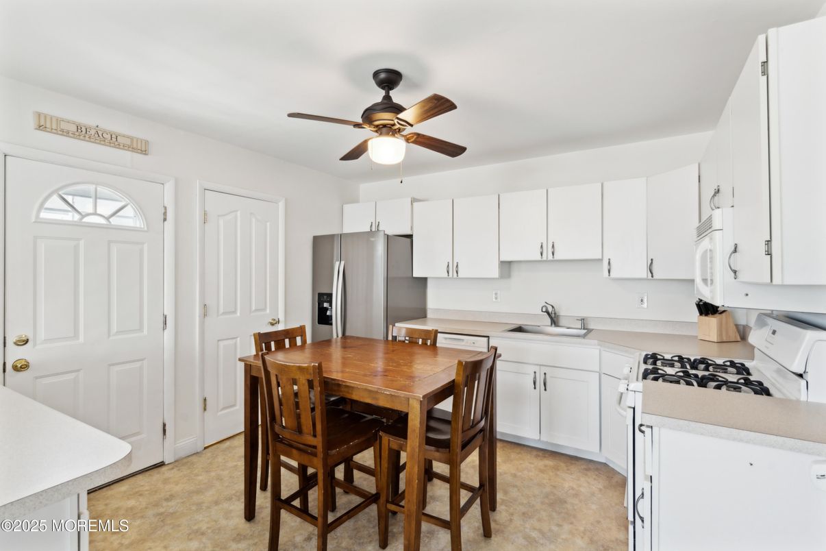 Dining room, Interior, Kitchen